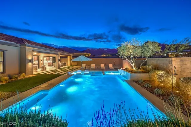 $2,100,000 | 12544 Claymore Highland Avenue, Las Vegas, NV 89138