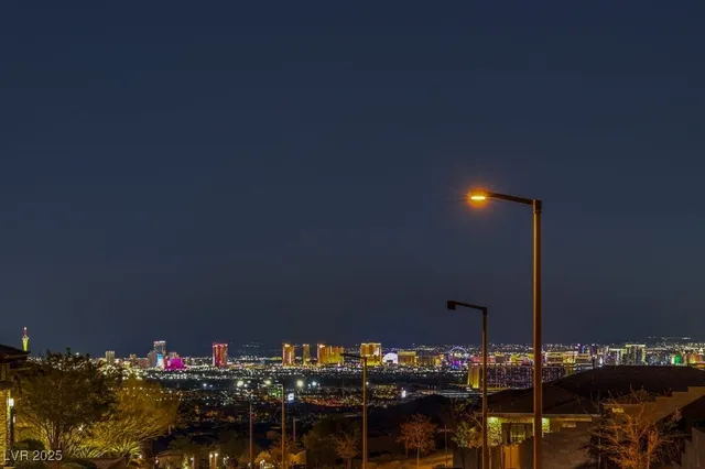 $2,100,000 | 12544 Claymore Highland Avenue, Las Vegas, NV 89138