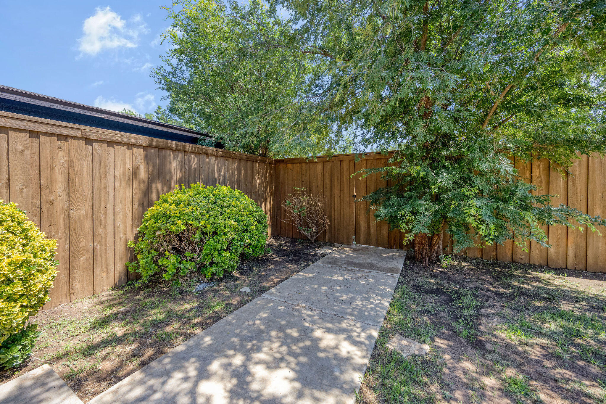 5811 90th Street Lubbock, TX 79424 - Photo 53 of 58 B66A0352_7
