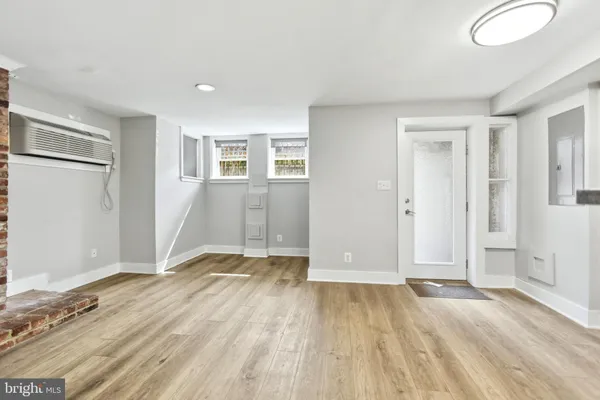 $2,150 | 1451 Harvard Street Northwest, Unit 1, Washington, DC 20009