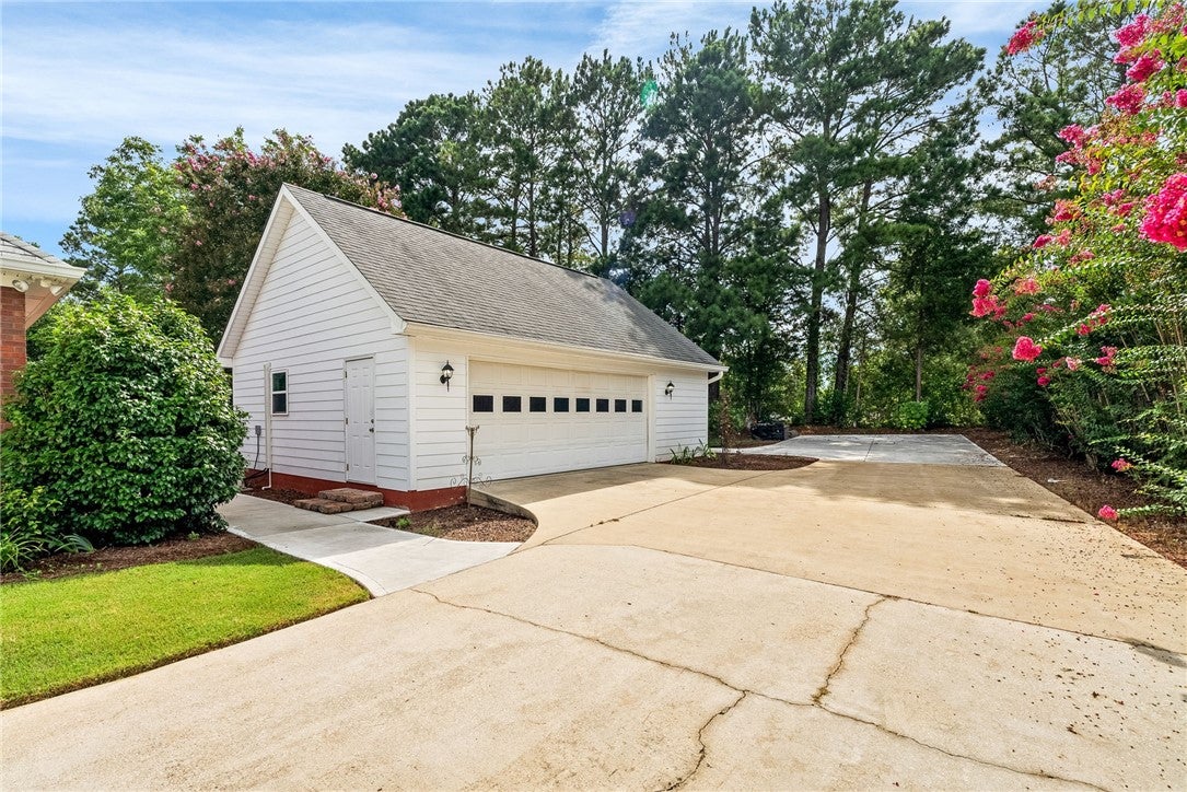 2000 India Road Opelika, AL 36801 - Photo 18 of 21 Garage/shop w/RV pad just beyond