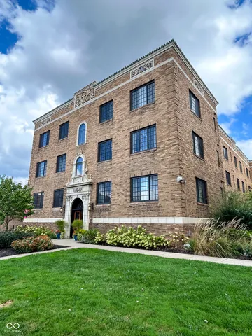 $191,000 | 5347 North College Avenue, Unit 214, Indianapolis, IN 46220