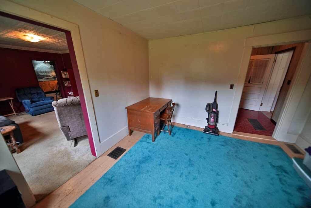 235 Burton Road Linneus, ME 04730 - Photo 44 of 105 den-library-me-house