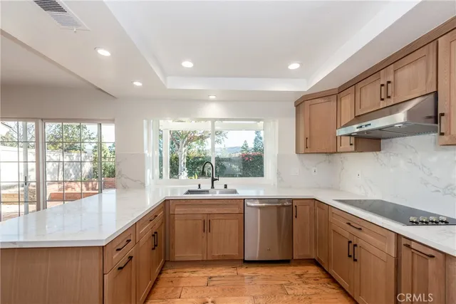 $6,300 | 6 Elderberry, Irvine, CA 92603