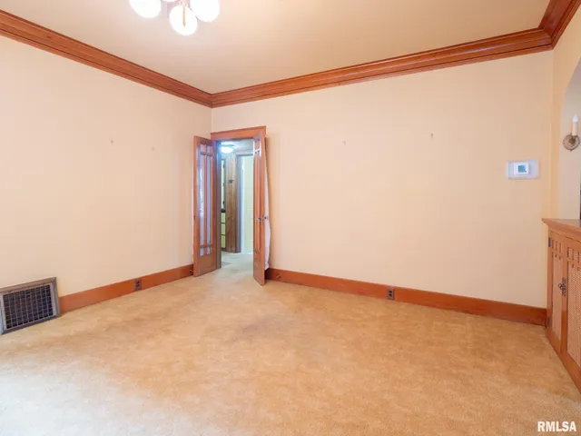 $155,000 | 2409 North Linn Street, Peoria, IL 61604