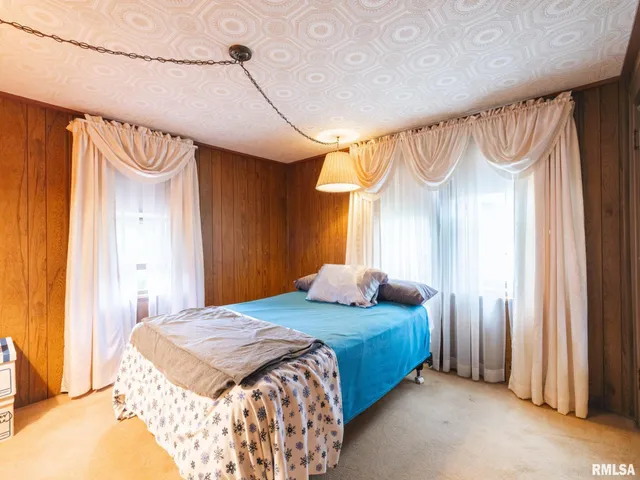 $155,000 | 2409 North Linn Street, Peoria, IL 61604