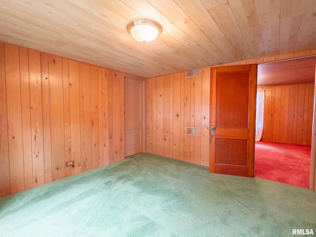 $155,000 | 2409 North Linn Street, Peoria, IL 61604