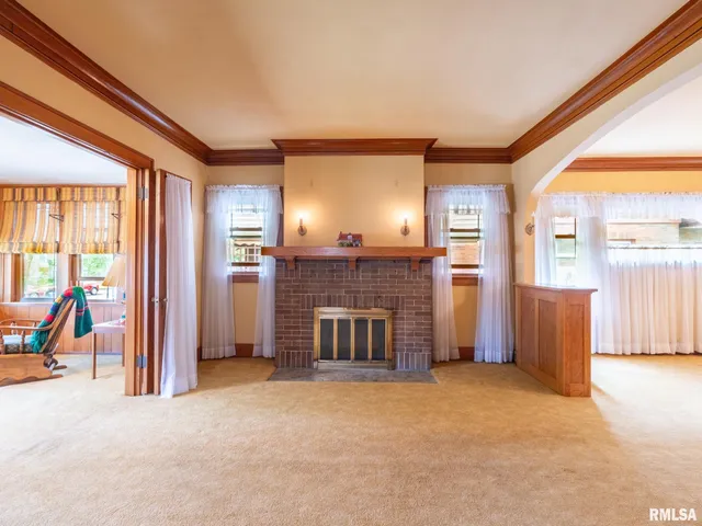 $155,000 | 2409 North Linn Street, Peoria, IL 61604