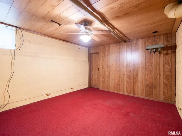 $155,000 | 2409 North Linn Street, Peoria, IL 61604