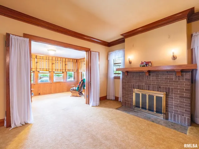 $155,000 | 2409 North Linn Street, Peoria, IL 61604