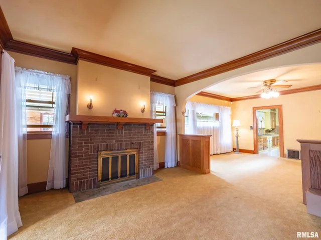 $155,000 | 2409 North Linn Street, Peoria, IL 61604