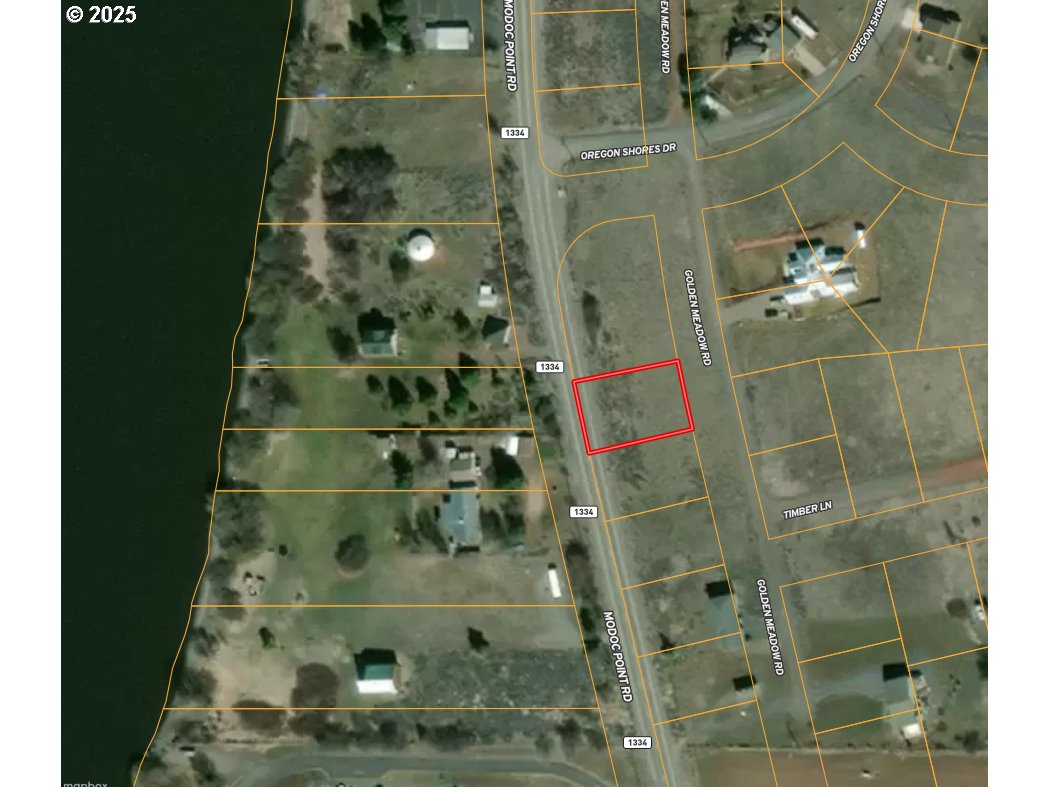 Modoc Point Road, Unit 3 Chiloquin, OR 97624 - Photo 16 of 18 a bathroom with a shower