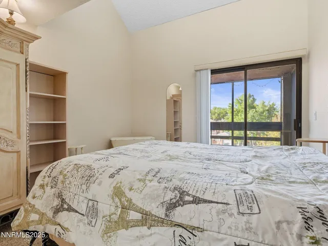 $1,700 | 3095 Lakeside Drive, Unit 305, Reno, NV 89509