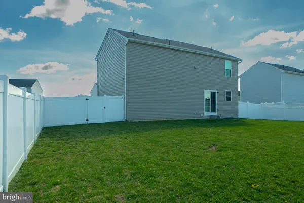 $387,500 | 29 Bedstraw Place, Bunker Hill, WV 25413