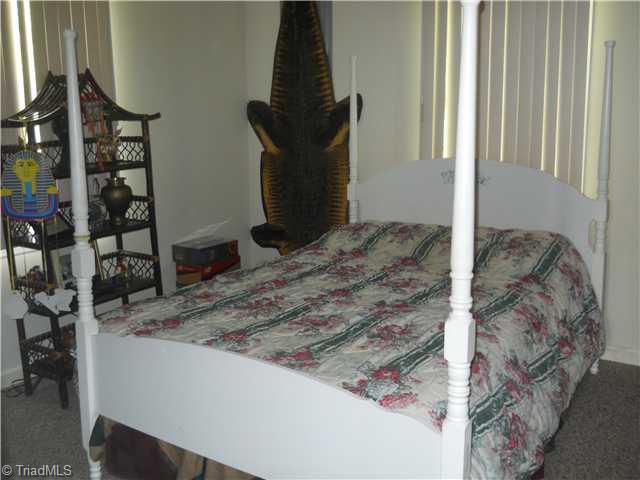 657 Moore Road Asheboro, NC 27205 - Photo 8 of 13 2nd Bedroom.