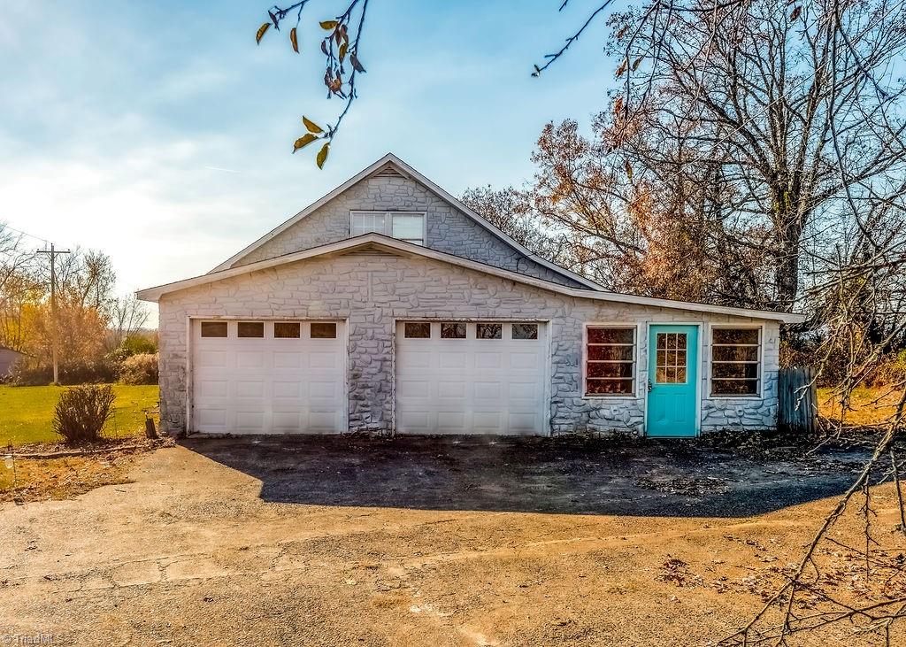 1397 South Lomax Road Ronda, NC 28670 - Photo 34 of 37 Gallery Image 34