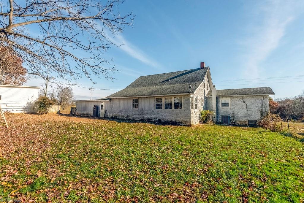1397 South Lomax Road Ronda, NC 28670 - Photo 35 of 37 Gallery Image 35