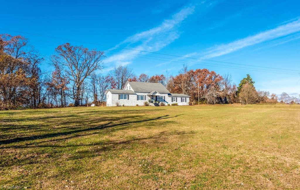 1397 South Lomax Road Ronda, NC 28670 - Photo 8 of 37 Gallery Image 8