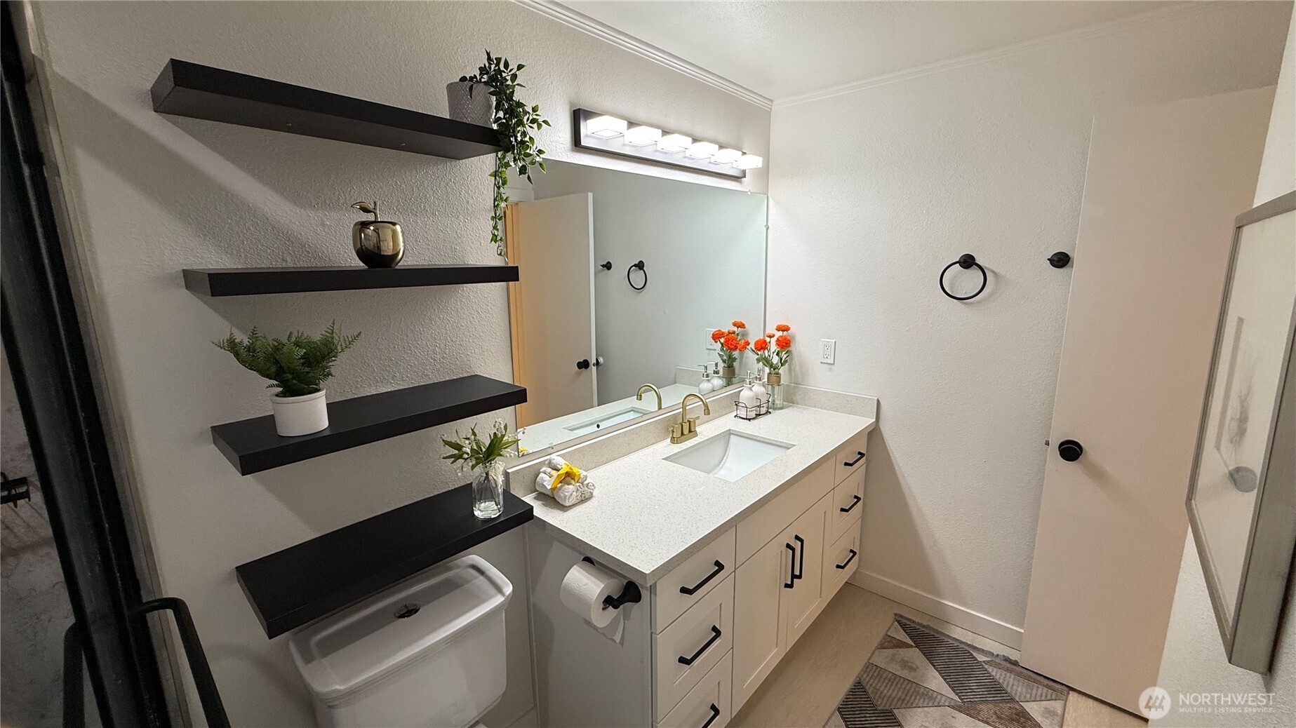 22532 6th Avenue South, Unit A2 Seattle, WA 98198 - Photo 23 of 35 a utility room with dryer and washer
