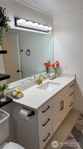 $450,000 | 22532 6th Avenue South, Unit A2, Seattle, WA 98198