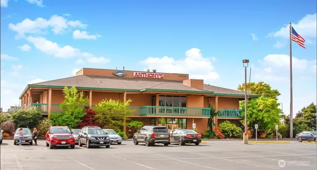 $450,000 | 22532 6th Avenue South, Unit A2, Seattle, WA 98198