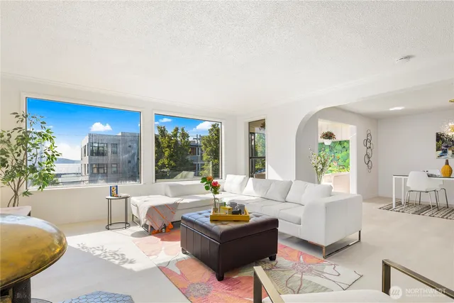 $450,000 | 22532 6th Avenue South, Unit A2, Seattle, WA 98198