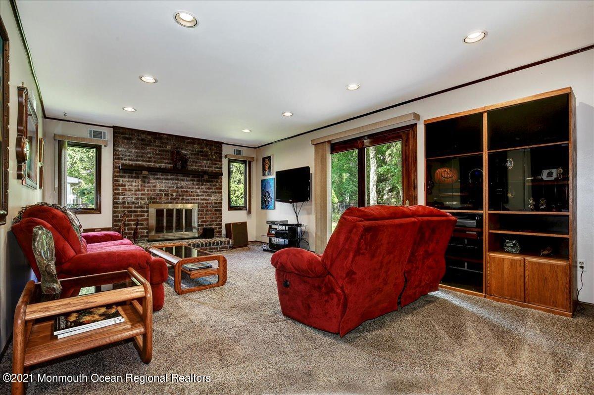 27 Nottingham Road Manalapan, NJ 07726 - Photo 20 of 41 24-27Nottingham_024