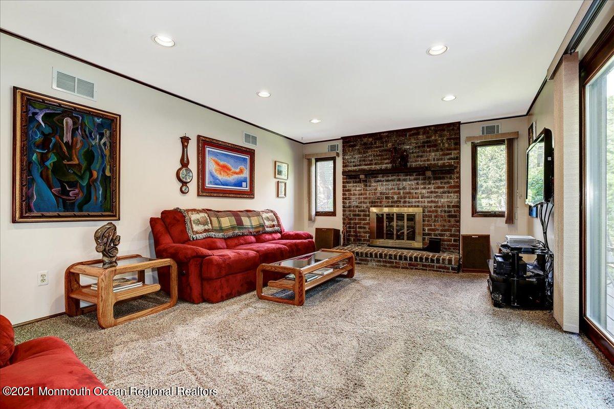 27 Nottingham Road Manalapan, NJ 07726 - Photo 21 of 41 28-27Nottingham_028