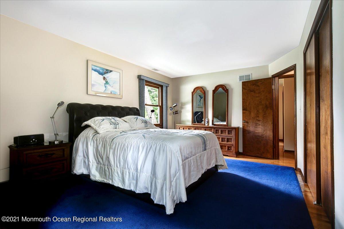 27 Nottingham Road Manalapan, NJ 07726 - Photo 25 of 41 35-27Nottingham_035