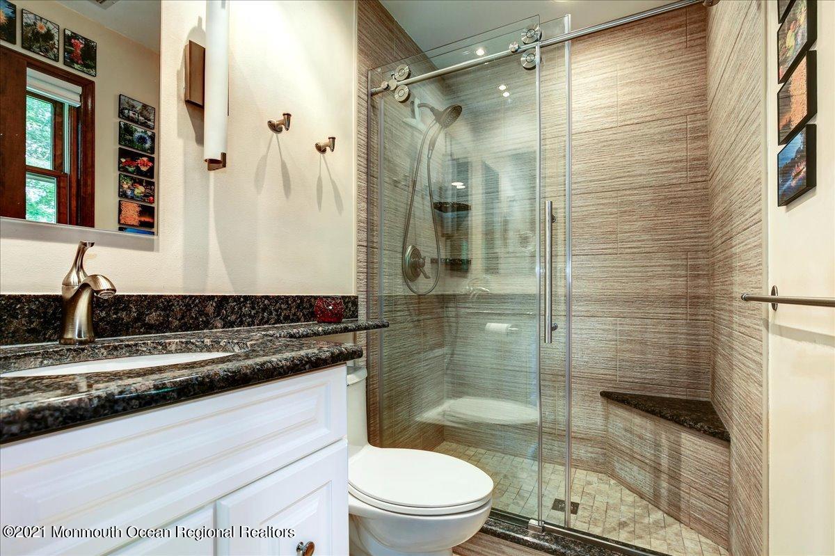 27 Nottingham Road Manalapan, NJ 07726 - Photo 26 of 41 36-27Nottingham_036