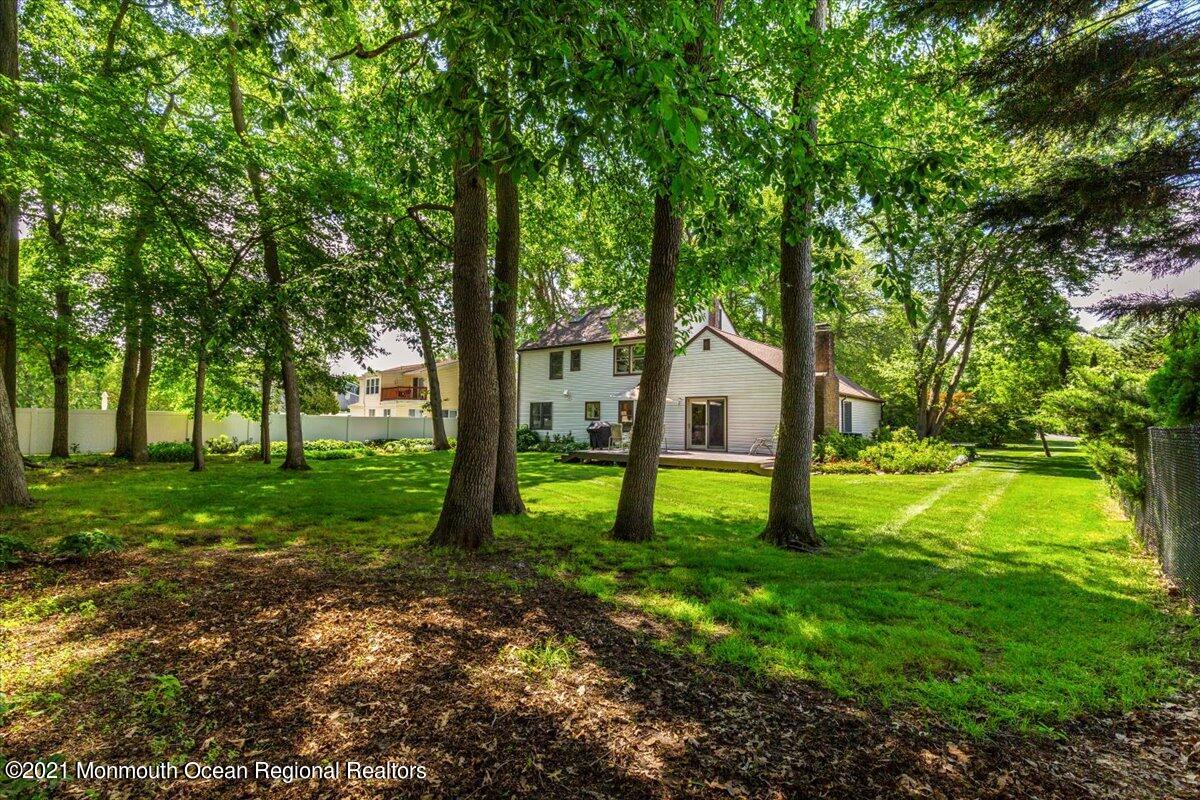 27 Nottingham Road Manalapan, NJ 07726 - Photo 40 of 41 45-27Nottingham_045