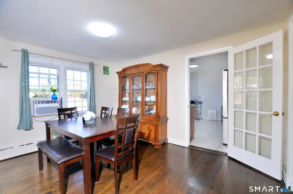 $729,900 | 25 Hampshire Drive, Glastonbury, CT 06033