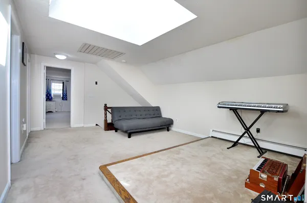 $729,900 | 25 Hampshire Drive, Glastonbury, CT 06033