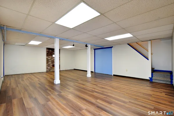 $729,900 | 25 Hampshire Drive, Glastonbury, CT 06033