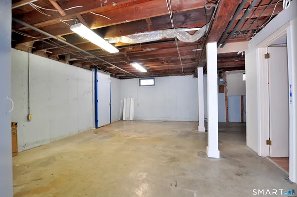 $729,900 | 25 Hampshire Drive, Glastonbury, CT 06033