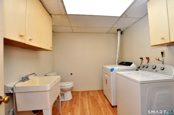 $729,900 | 25 Hampshire Drive, Glastonbury, CT 06033