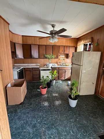 $275,000 | 130-132 School Street South, Barre, MA 01074