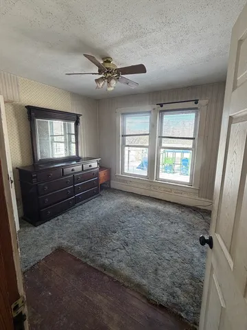 $275,000 | 130-132 School Street South, Barre, MA 01074