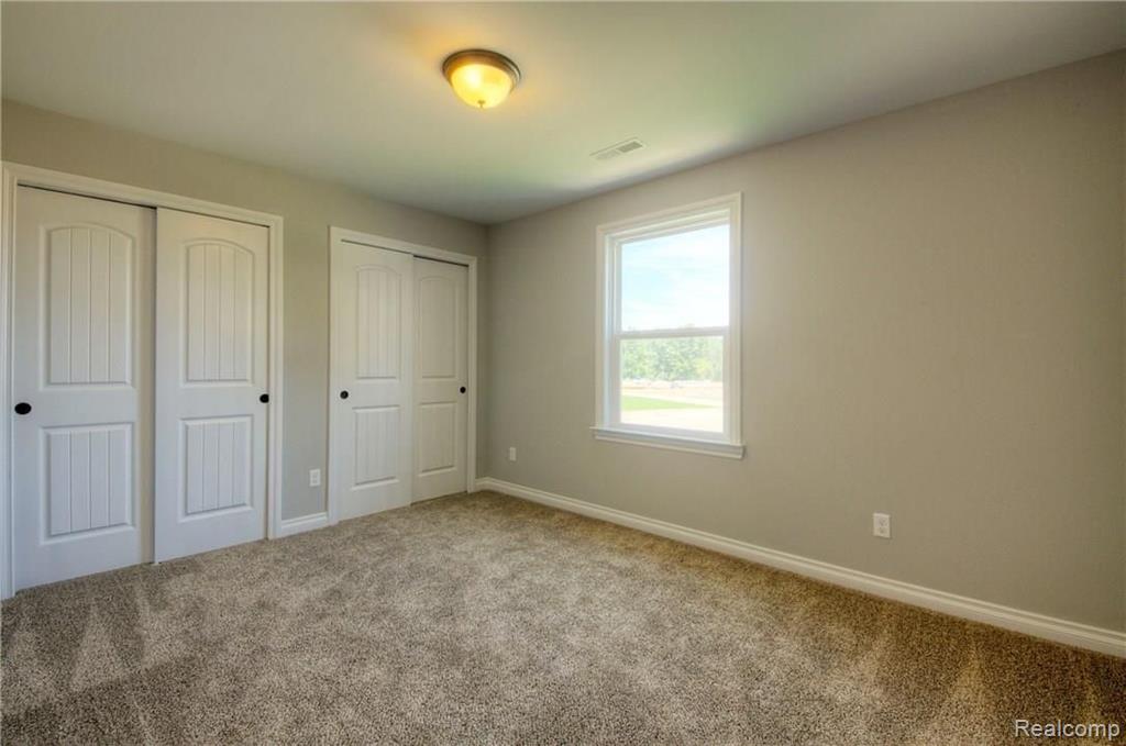 2402 Walnut View Drive Howell, MI 48855 - Photo 33 of 40 Gallery Image 33