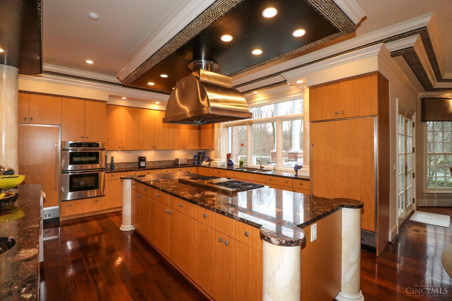 9435 Shawnee Run Road Cincinnati, OH 45243 - Photo 11 of 50