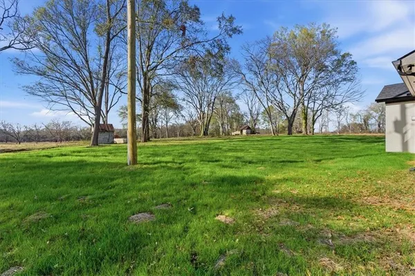 $690,000 | 32 Church Street, Taylorsville, GA 30178