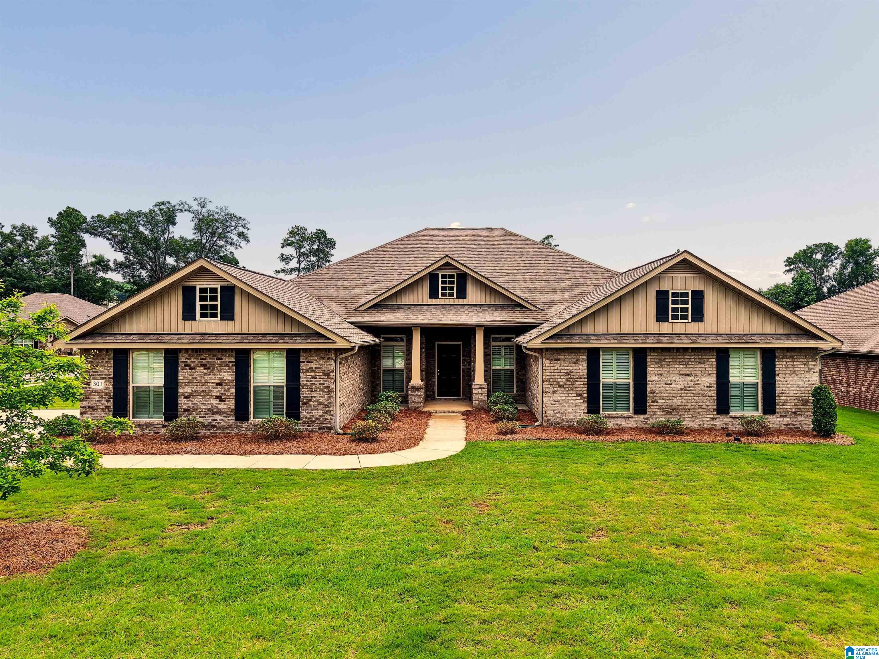 301 Tupelo Trail Alabaster, AL 35007 - Photo 1 of 46