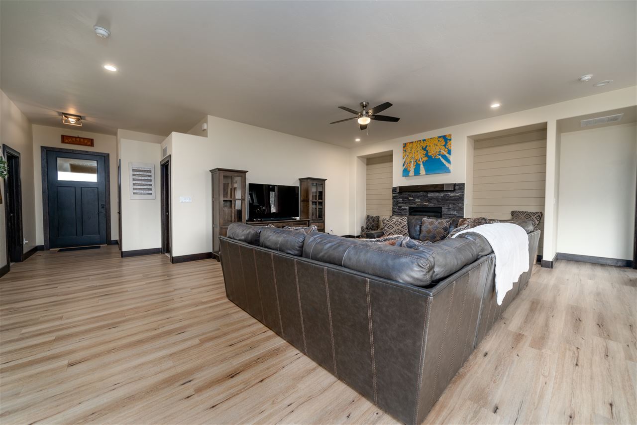 1097 Adobe View Way Fruita, CO 81521 - Photo 8 of 25 Gallery Image 8