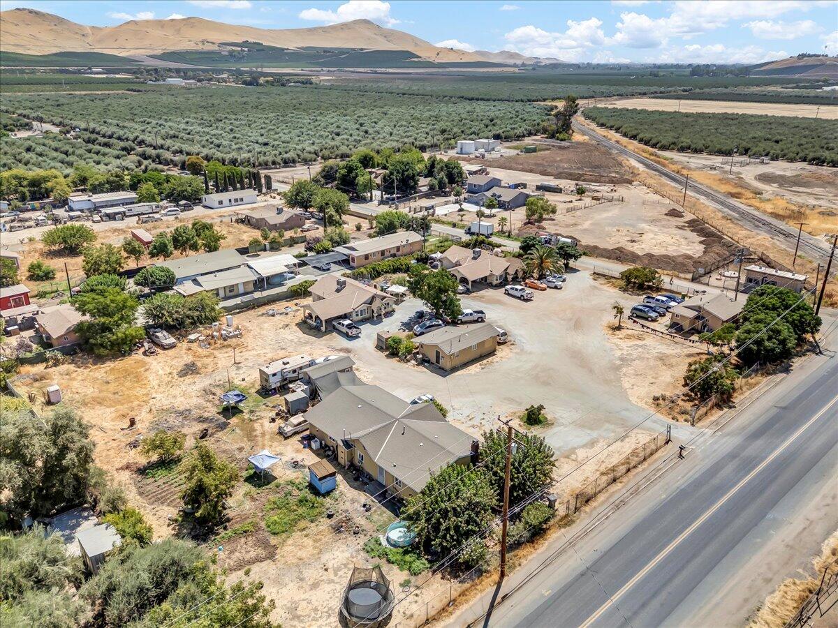 25250 Road 216 Lindsay, CA 93247 - Photo 7 of 26
