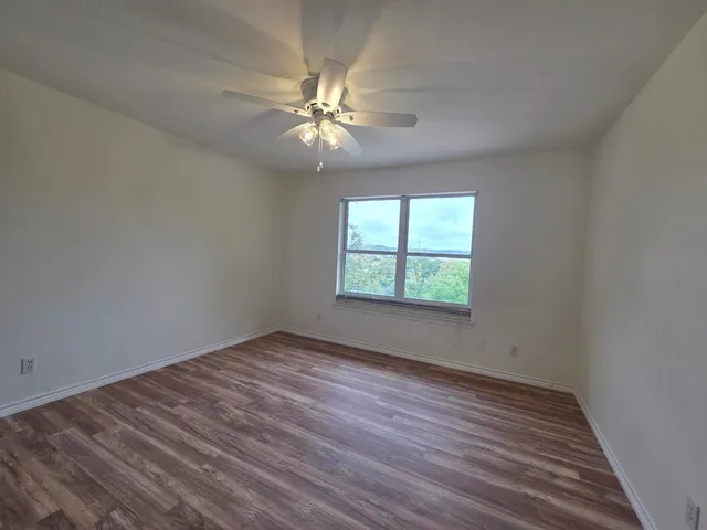 $2,450 | 1303 Malibu Drive, Kerrville, TX 78028