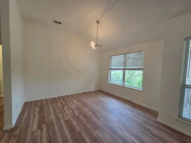 $2,450 | 1303 Malibu Drive, Kerrville, TX 78028