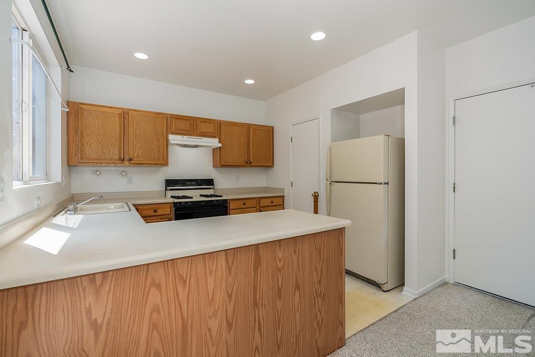 4070 Laurel Park Way Reno, NV 89502 - Photo 6 of 27 Photo 6