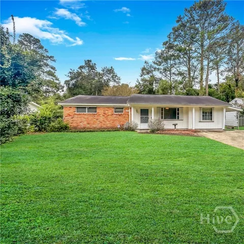 $1,800 | 2217 Bacon Park Drive, Savannah, GA 31406