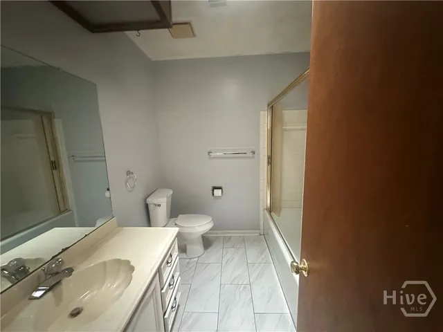 $1,800 | 2217 Bacon Park Drive, Savannah, GA 31406