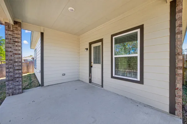 $1,795 | 15059 Meadow Glen North, Conroe, TX 77306